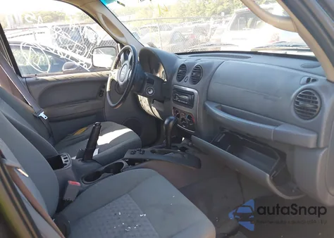 2005 Jeep Liberty Renegade from USA, damaged, VIN 1J4GL38K15W687615